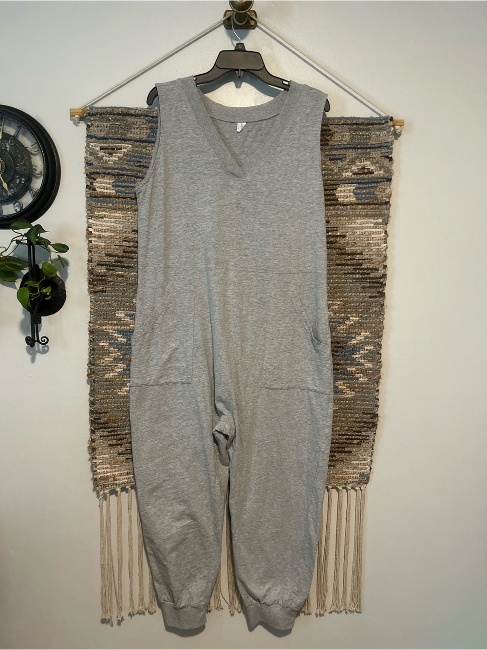 Sleeveless Gray Knit Jumpsuit with Pockets